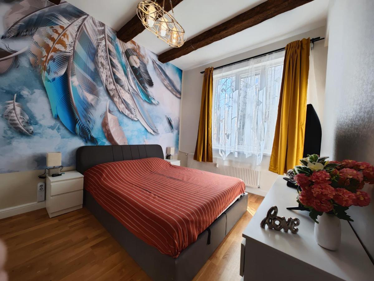 Apart Sofia Lion Bridge 2Bdr Self Check In Apartment Bagian luar foto